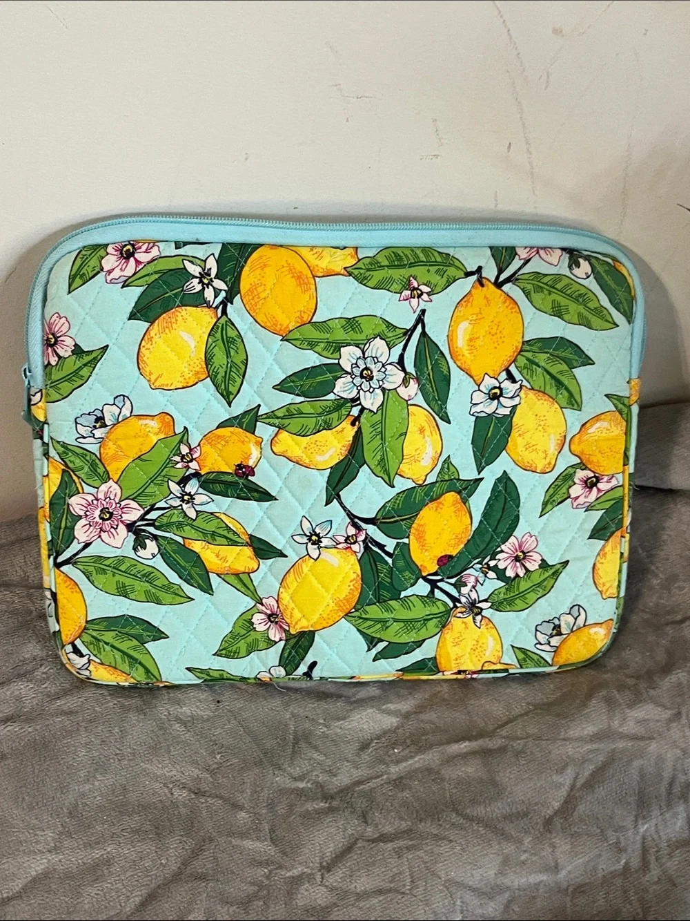 NWOT Vera Bradley Lemon Grove Laptop/Tablet Padded Sleeve
